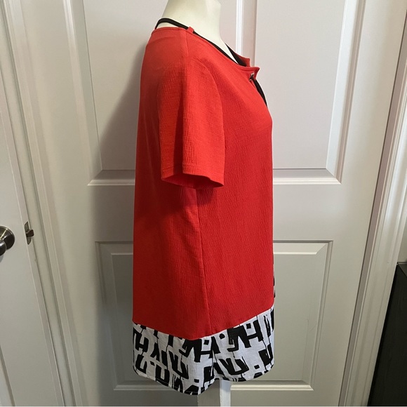 Zoe by Michael Phillips | Red short sleeves top - Picture 2 of 6